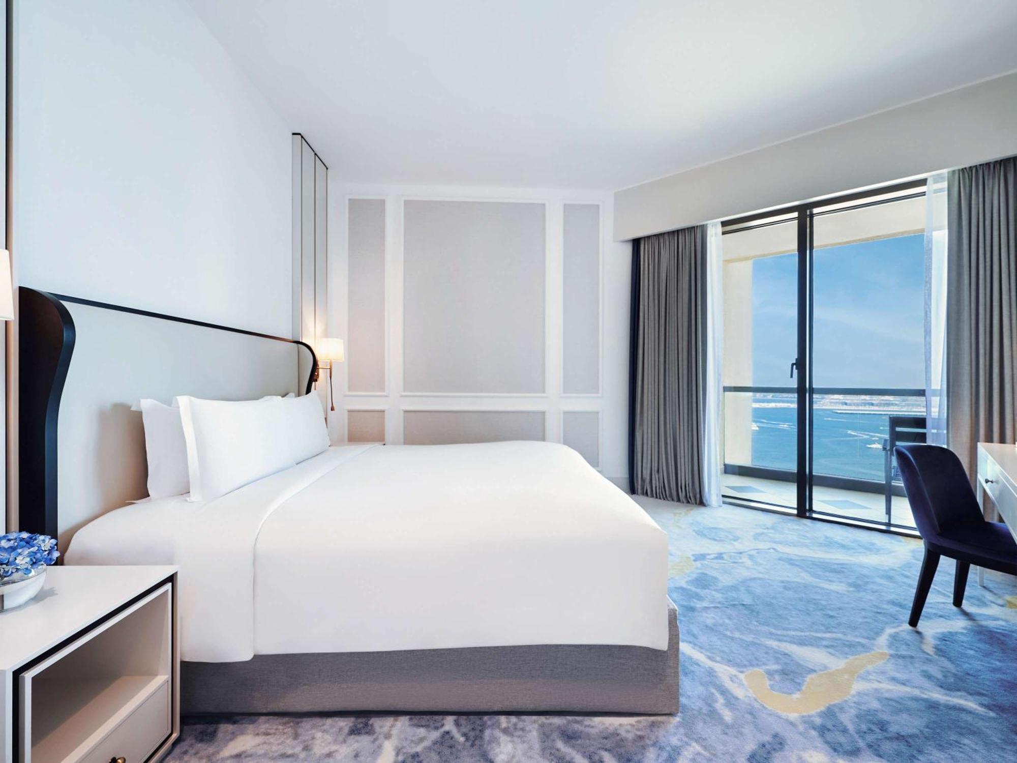 Отель Sofitel Jumeirah 5*